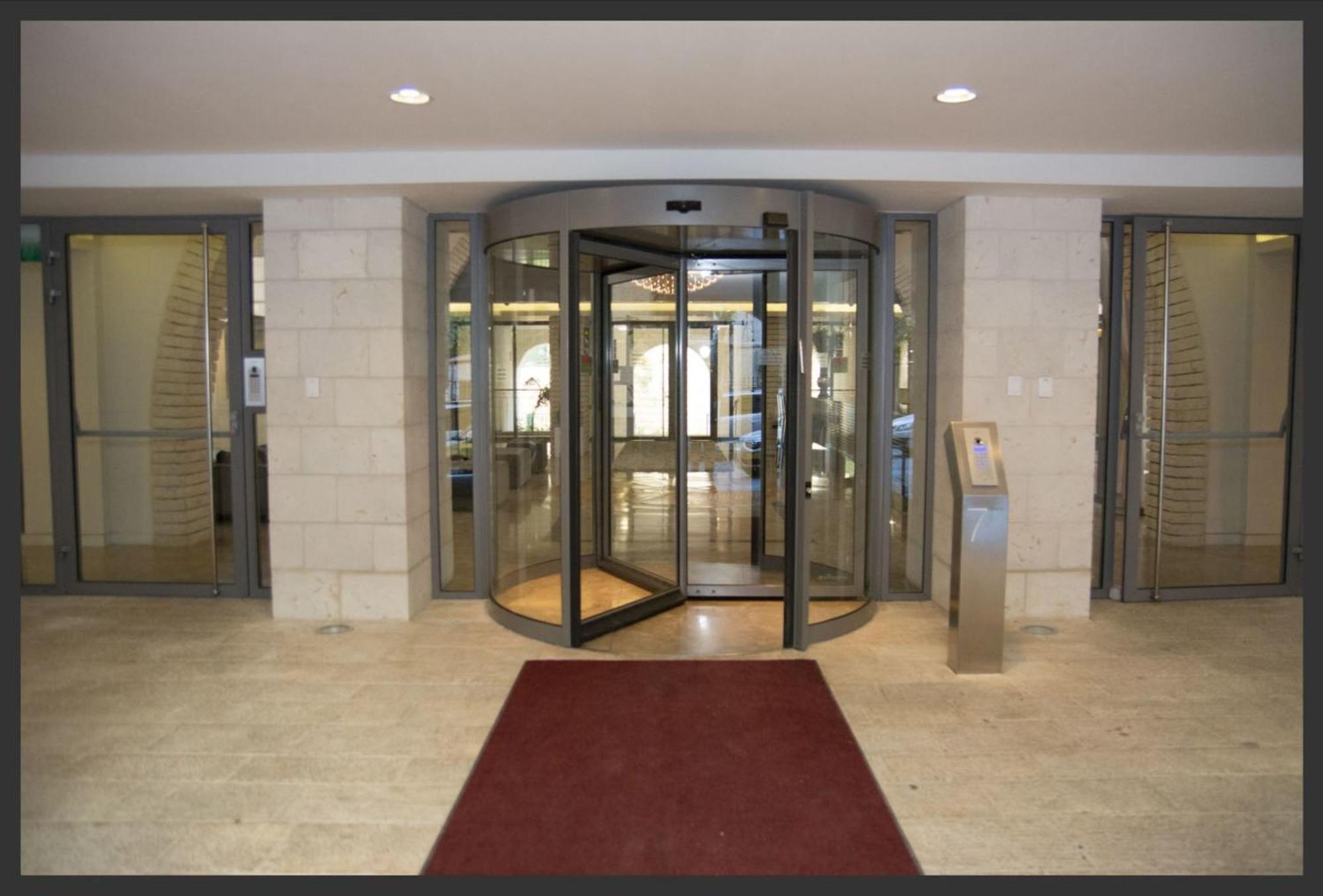 Kook Isrentals - Aparthotels In City Center Kudüs Dış mekan fotoğraf